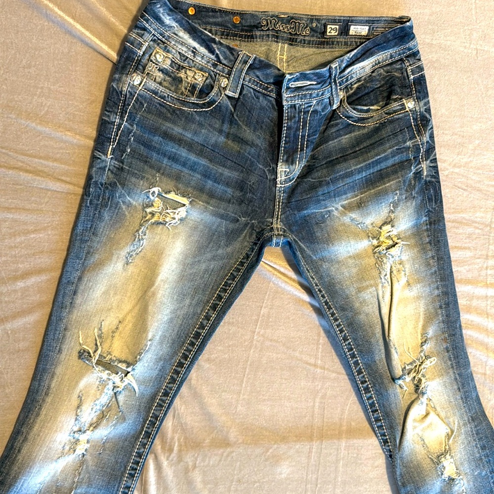 Miss Me Women’s Mid-Rise Boot Cut Size 29 Distressed Jeans